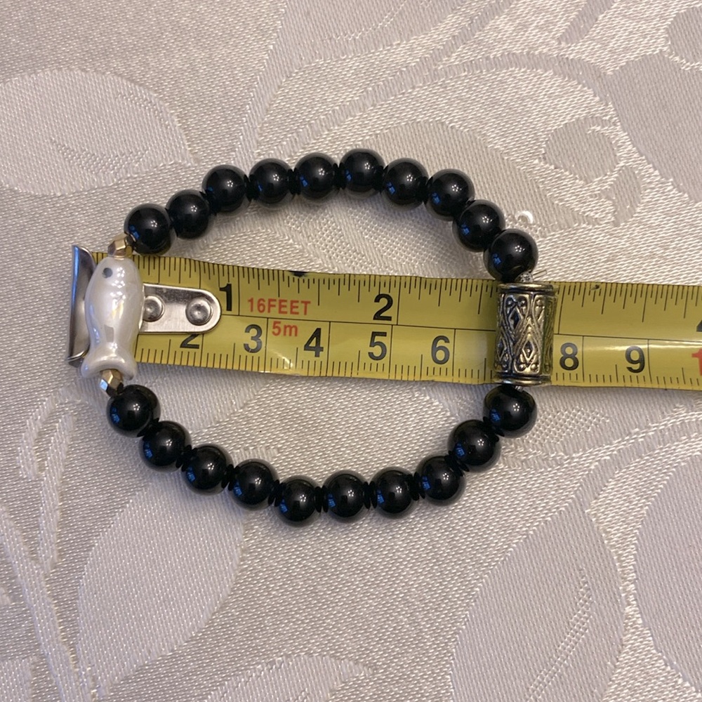 🌹Ceramic fish faux black pearls stackable 8mm bead bracelet  stretchy - Picture 6 of 8